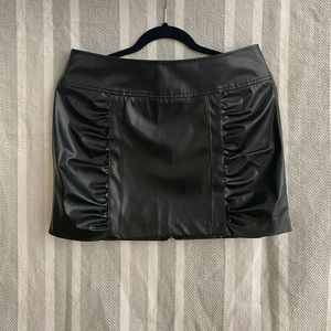 Black FAUX leather mini skirt